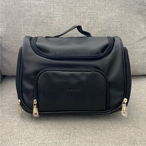 Bella Russo Black Vegan Leather Cosmetic Make Up CarryAll Case Bag✨